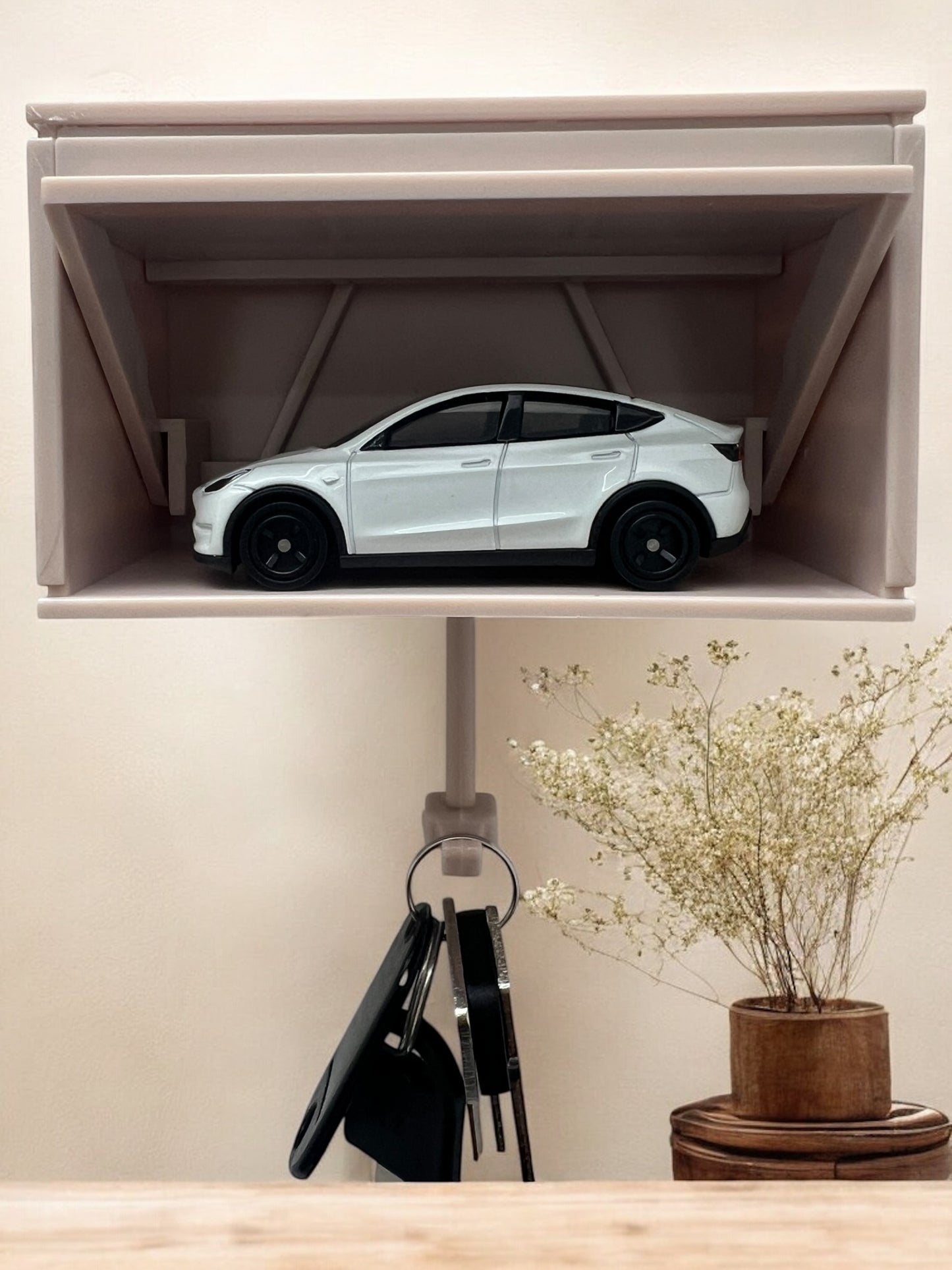 Tesla Model Y (White)