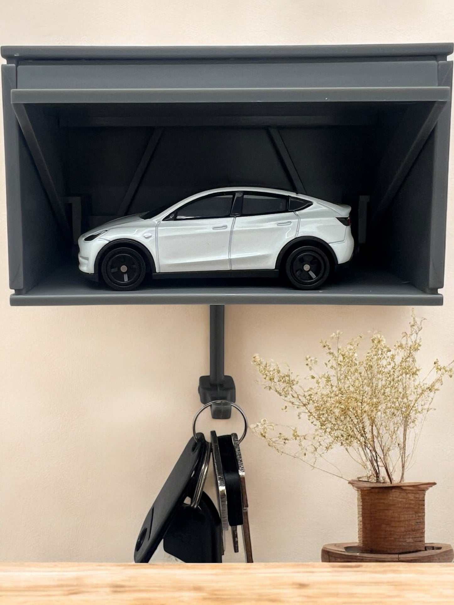 Tesla Model Y (White)